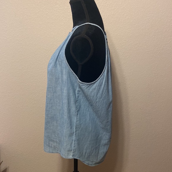 ❤️2 for $10 Gap Denim Summer Sleeveless Top - Picture 2 of 10